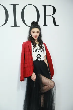 薛凯琪性感时尚活动写真图片