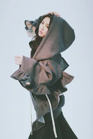 薛凯琪杂志封面性感写真图片