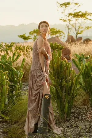 薛凯琪秋冬户外性感妩媚写真图片_4