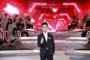 何猷君《一站到底》高清图片_5