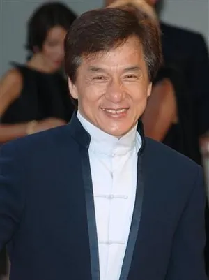 成龙出席活动喜笑颜开心情佳成龙出席活动图片_5