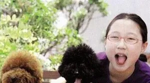 成龙私生女卓林与母亮相见拍照害羞不已_8