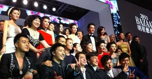2011年芭莎慈善之夜冯绍峰成龙等群星助阵众星璀璨_10