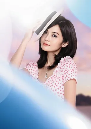 蔡卓妍唯美花漾图片 清新时尚妩媚动人_4