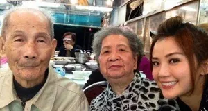 蔡卓妍与家人一起庆生图片 温馨私房照曝光_2