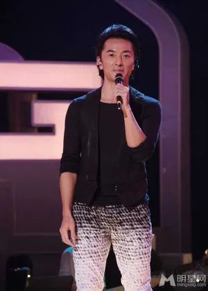 容祖儿郑伊健亮相劲歌金曲录影_6