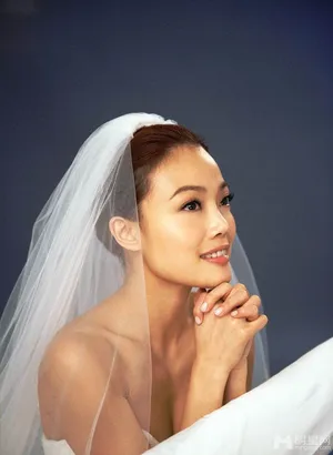 容祖儿首披婚纱 愿做小女人_3