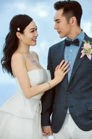 钟丽缇与张伦硕曝光婚纱照：姐弟恋修成正果_2