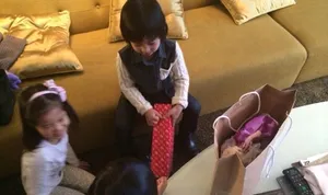 林志颖晒Kimi与钟丽缇女儿玩耍照 尽显萌态