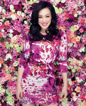 钟丽缇花漾色彩写真 笑容灿烂光彩照人_2