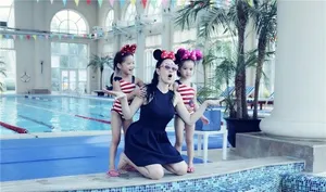 钟丽缇携女儿泳池写真 撩拨长发性感女人味_6