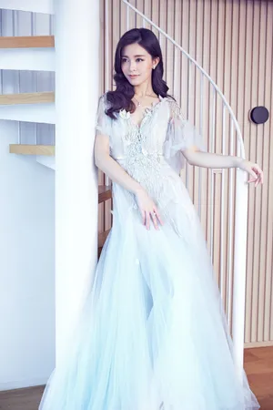 文咏珊《新娘ModernBride》性感婚纱写真图片_8