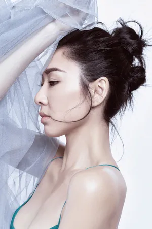 胡定欣性感诱人写真图片_5