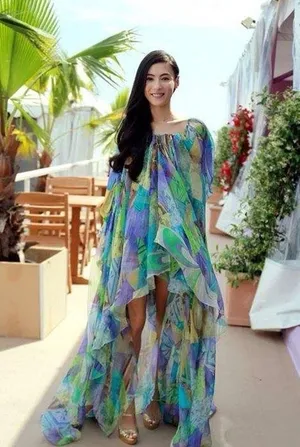 张柏芝衣服不慎滑落旧照疯传 露双乳花容失色_4