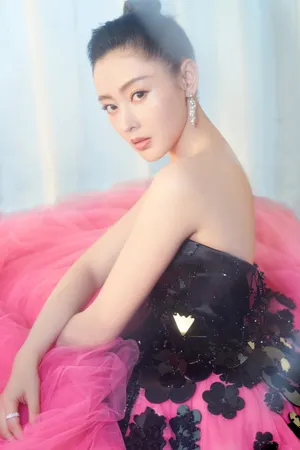 张天爱抹胸露背性感礼服写真图片_2