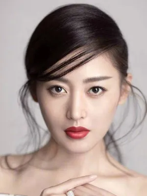 张天爱美艳迷人生日写真图片