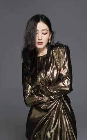 张天爱《悦己》双面杂志写真图片_6