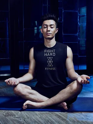 周柏豪运动健身性感高清图片_3