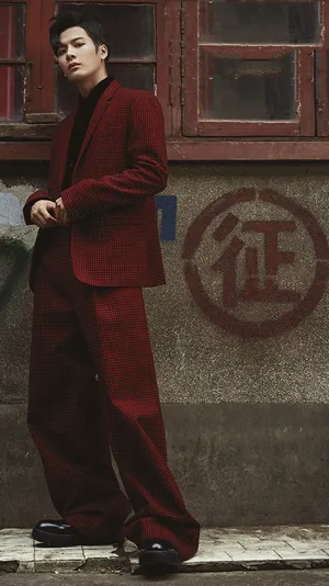 王嘉尔黑白质感时尚图片_3