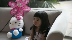 姐姐grace电视初亮相 曹格全程指导_9