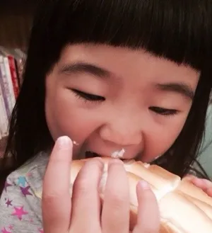 曹格一家幸福生活之姐姐变吃货图片_3