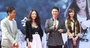 张俪低胸裙大秀豪乳 钟汉良痴恋其体香_9