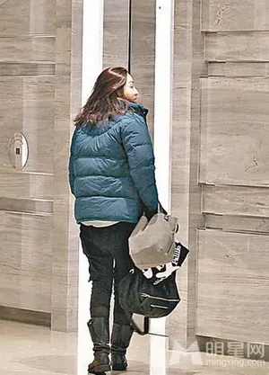 古巨基将于相恋20年女友结婚 亲密照曝光_5