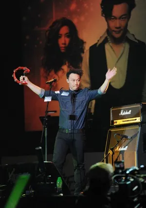陈奕迅新城极唱HD音乐会现场照图片_4