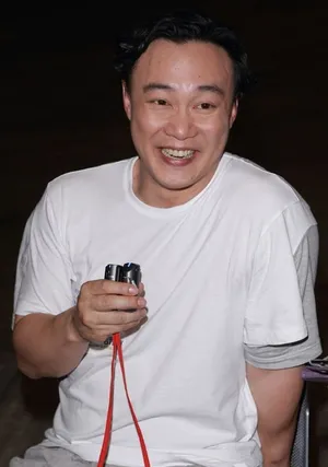 陈奕迅现场唱错词卖萌求饶_3