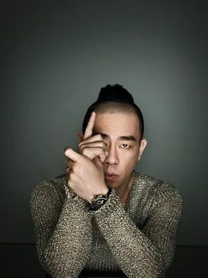 准爸爸陈小春搞怪杂志图片_5