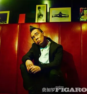陈小春雅痞登费加罗 愿做全职奶爸_1