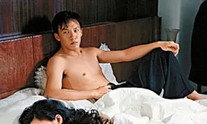 古天乐林熙蕾黄立行 盘点令人血脉膨胀的床上写真_23