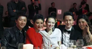 芭莎慈善之夜 冯绍峰刘亦菲成龙等群星助阵众星璀璨_11