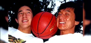 成龙温馨全家福曝光 功夫巨星卖萌引围观_3