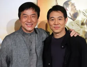 成龙出席活动喜笑颜开心情佳 成龙出席活动图片