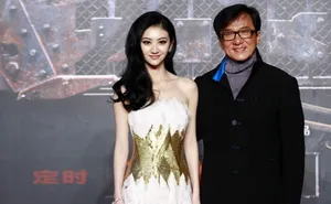 警察故事2013发布会图片 景甜走光遭成龙揩油_2