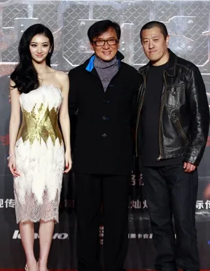 警察故事2013发布会图片 景甜走光遭成龙揩油_11