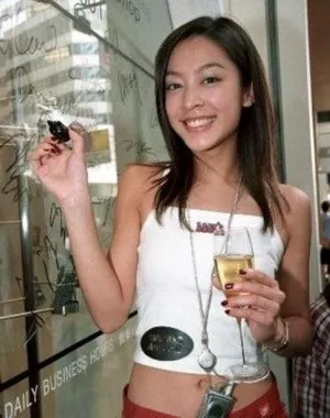 陈冠希艳照门女星颜颖思生活照图片曝光_2