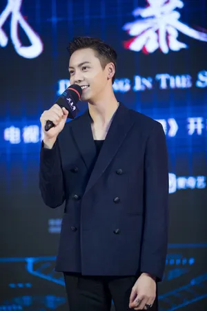 陈伟霆《风暴舞》开机发布会图片_8