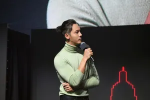 陈伟霆抹茶绿紧身衣出席活动写真图片_4