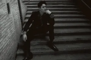 陈伟霆时尚杂志封面图片：一场真实的黑白电影_4