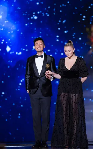 余文乐北京电影节儒雅帅气图片第1张
