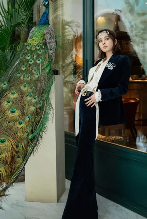 蔡依林丝绒西装酷美写真图片_2