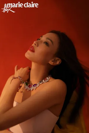 舒淇红裙美艳性感写真图片_5