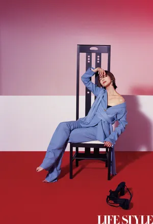 张钧甯优雅性感封面大片写真图片_4