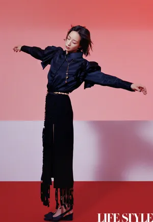 张钧甯优雅性感封面大片写真图片_6