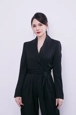 伊能静性感甜酷写真图片第1张