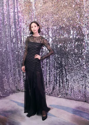 性感美女张钧甯蕾丝长裙写真_6