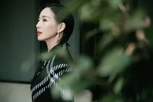 张钧甯深V大衣性感写真图片_5