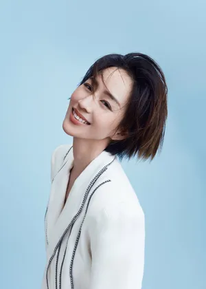 张钧甯性感优雅写真大片_2